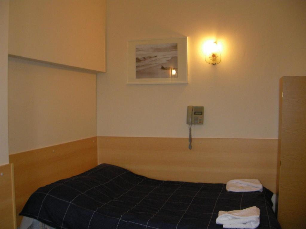 Metro Hotel Londres Quarto foto